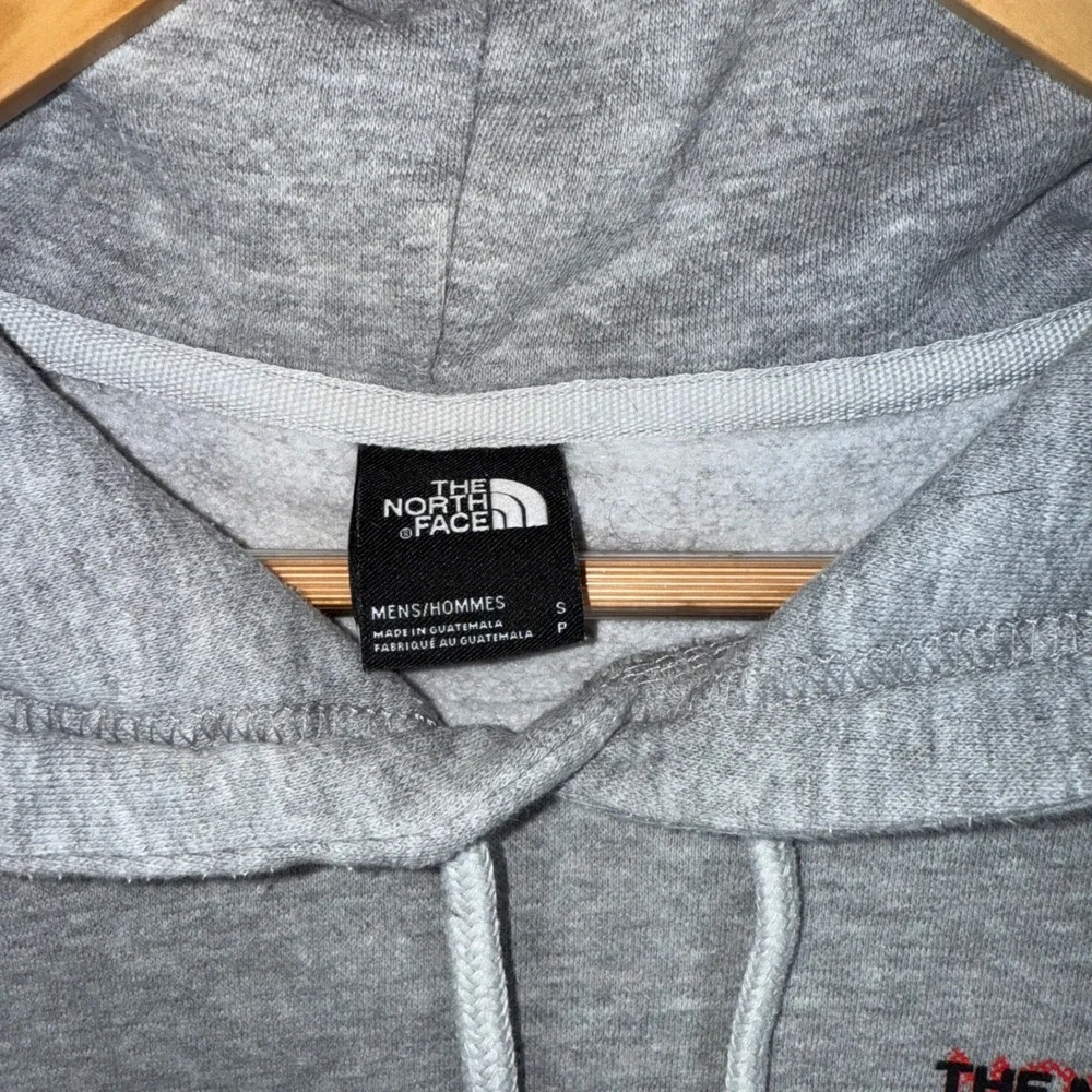 The North Face Men's S Hoodie Pullover Gray Logo Casual Pullover Sweatshirt‎